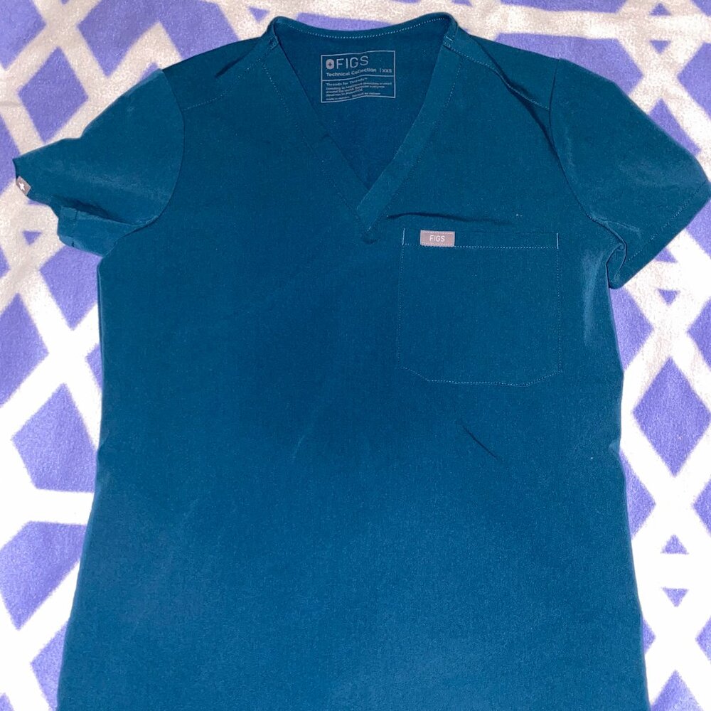 FIGS Caribbean Blue Catarina One-Pocket Scrub Top XXS
